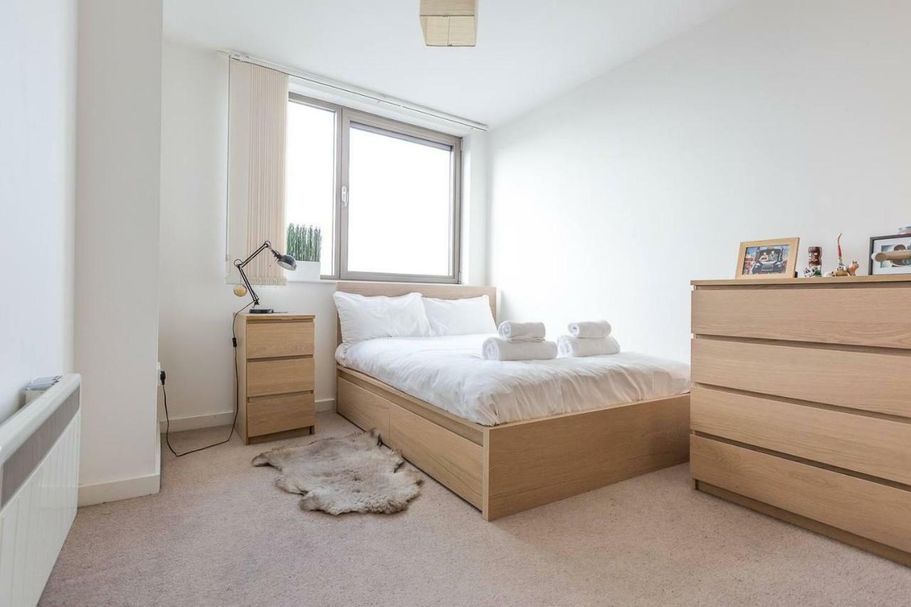 Modern 1 Bedroom Apartment In E1 With Great Views London Luaran gambar